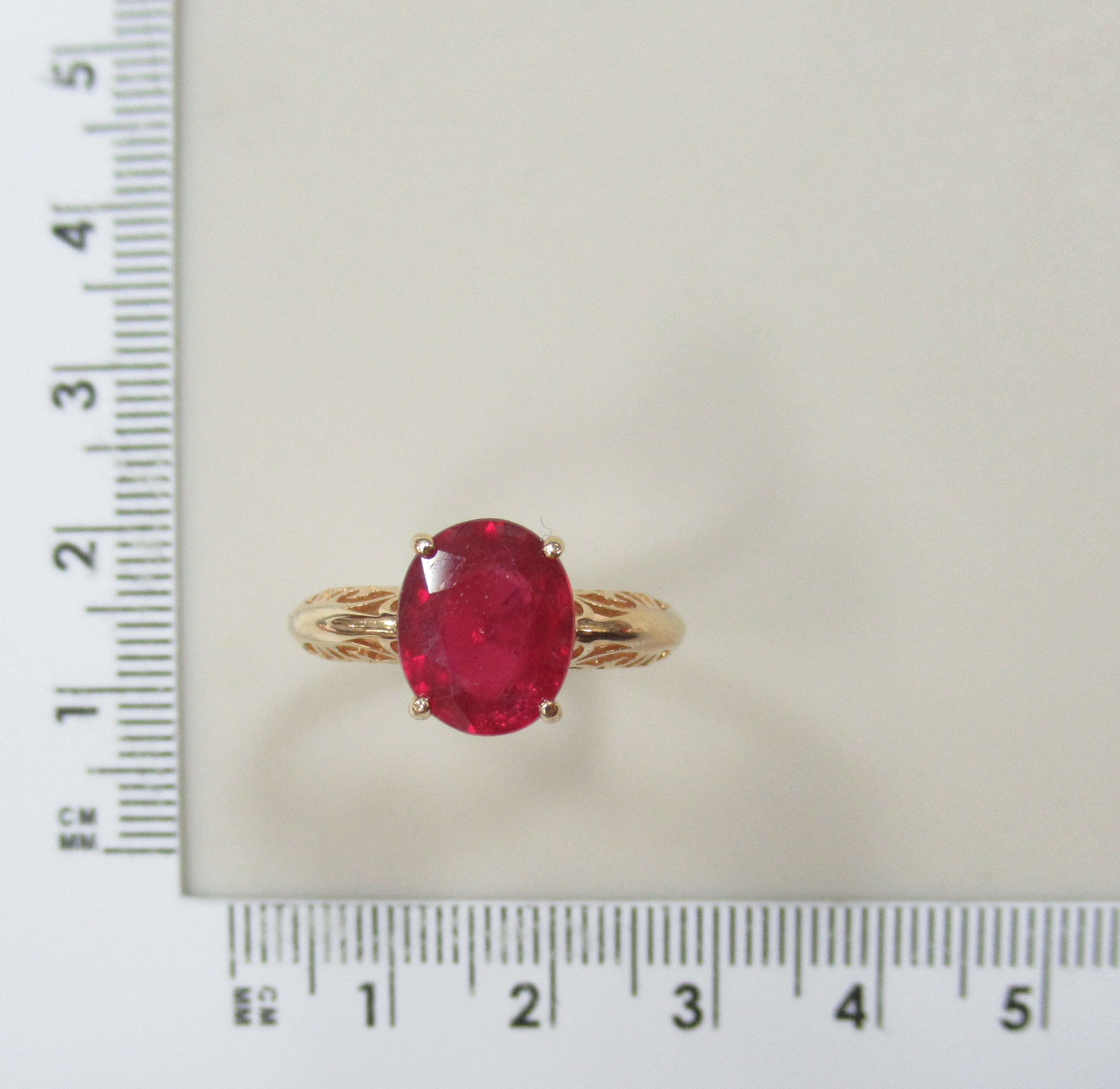 Серебряное кольцо с рубином